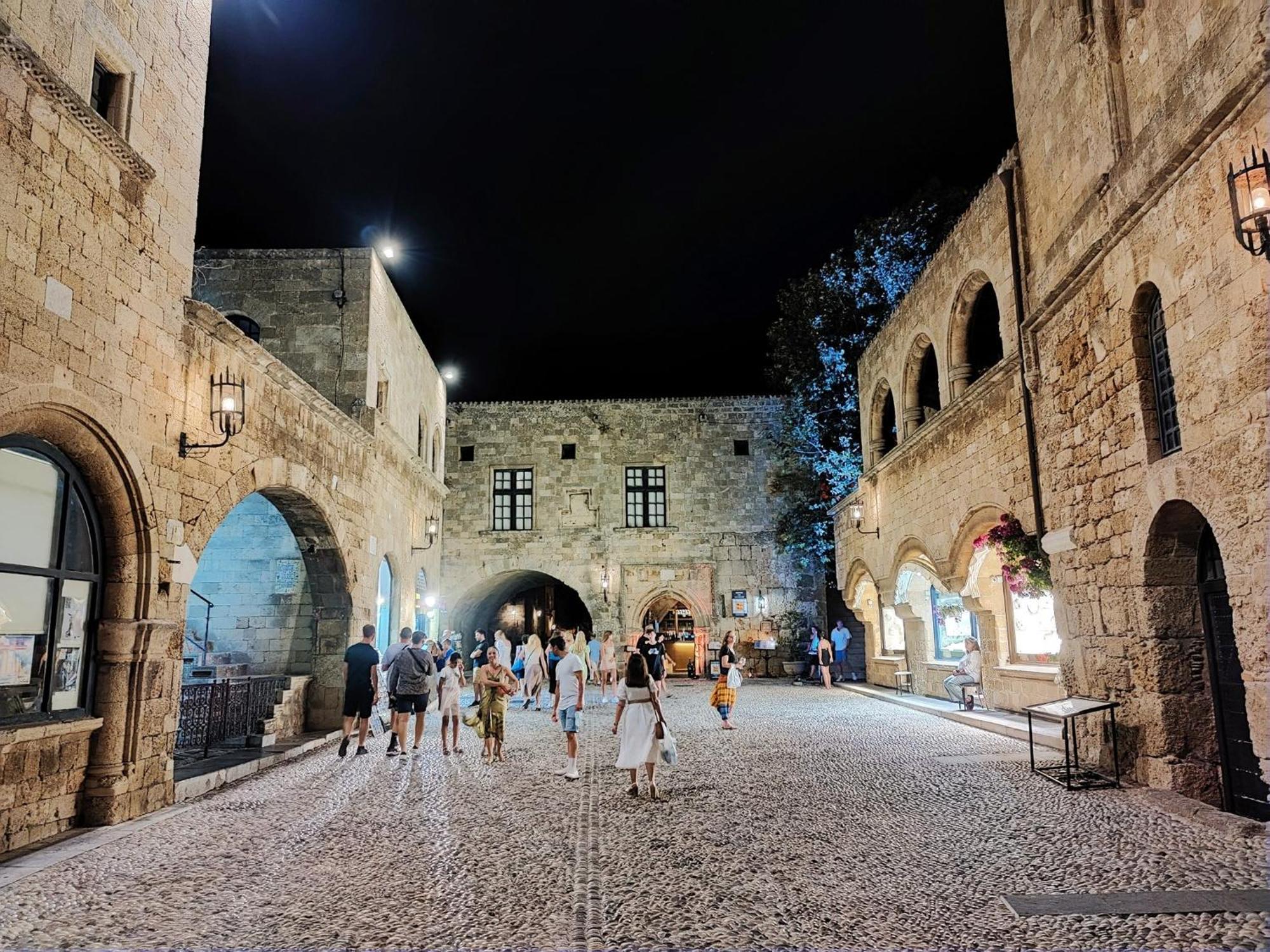 House With Garden In City Of Rhodes Rhodes City Exterior photo